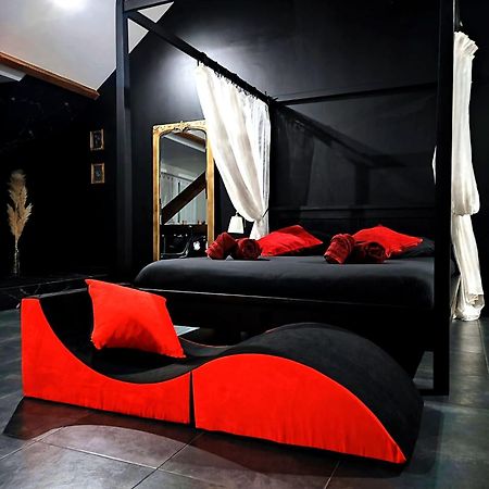 Love Room A מונטרז'י מראה חיצוני תמונה