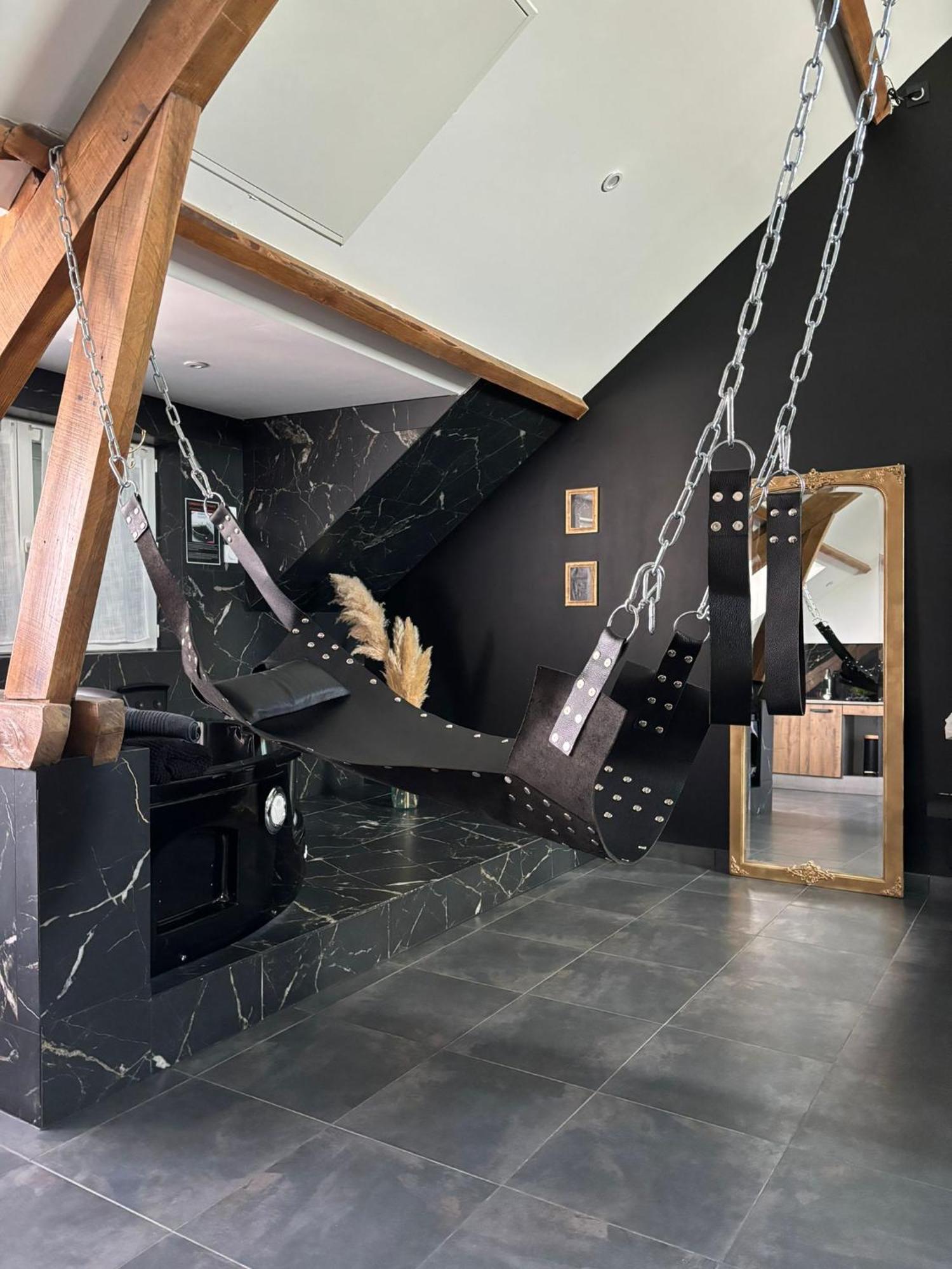 Love Room A מונטרז'י מראה חיצוני תמונה